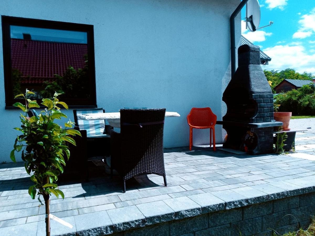 Dom Z Ogrodem Villa Laka  Ngoại thất bức ảnh