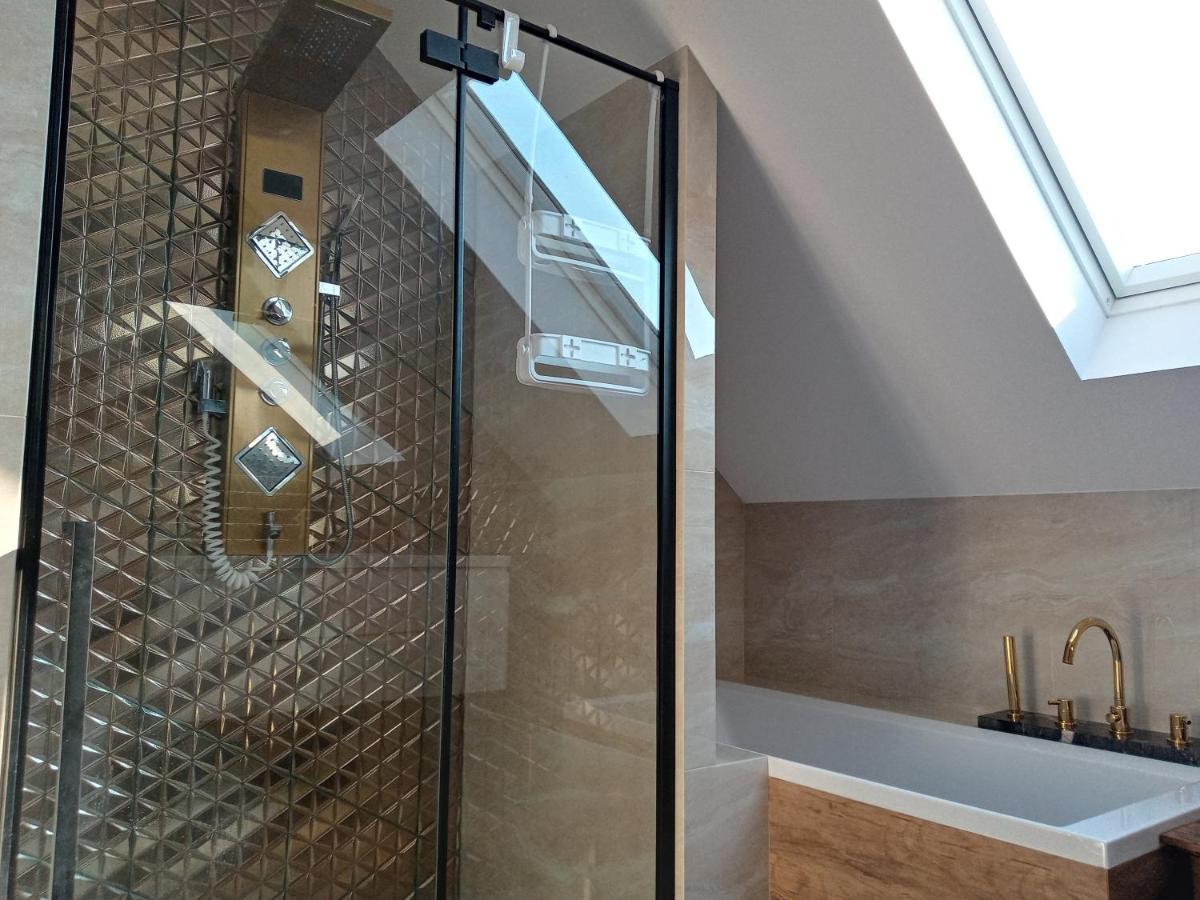 Dom Z Ogrodem Villa Laka  Ngoại thất bức ảnh