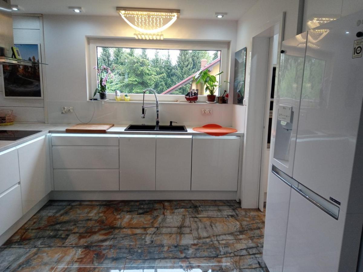 Dom Z Ogrodem Villa Laka  Ngoại thất bức ảnh